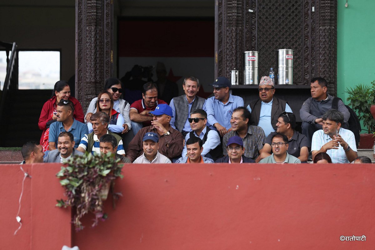 teacher dharna congress office (10)