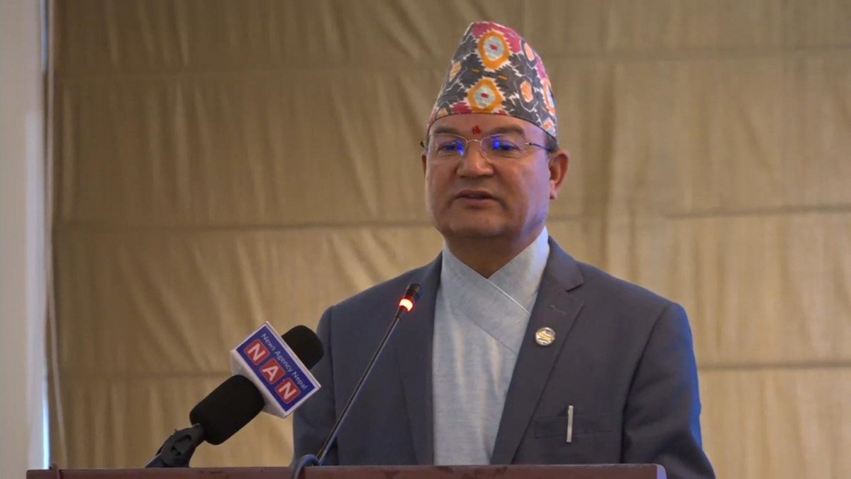 जलवायु अनुकूलन कार्यक्रमहरू लागू गर्दै अघि बढ्नुको विकल्प छैन: वनमन्त्री ठकुरी