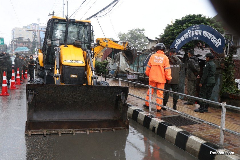 Thapathali-dozer (9)