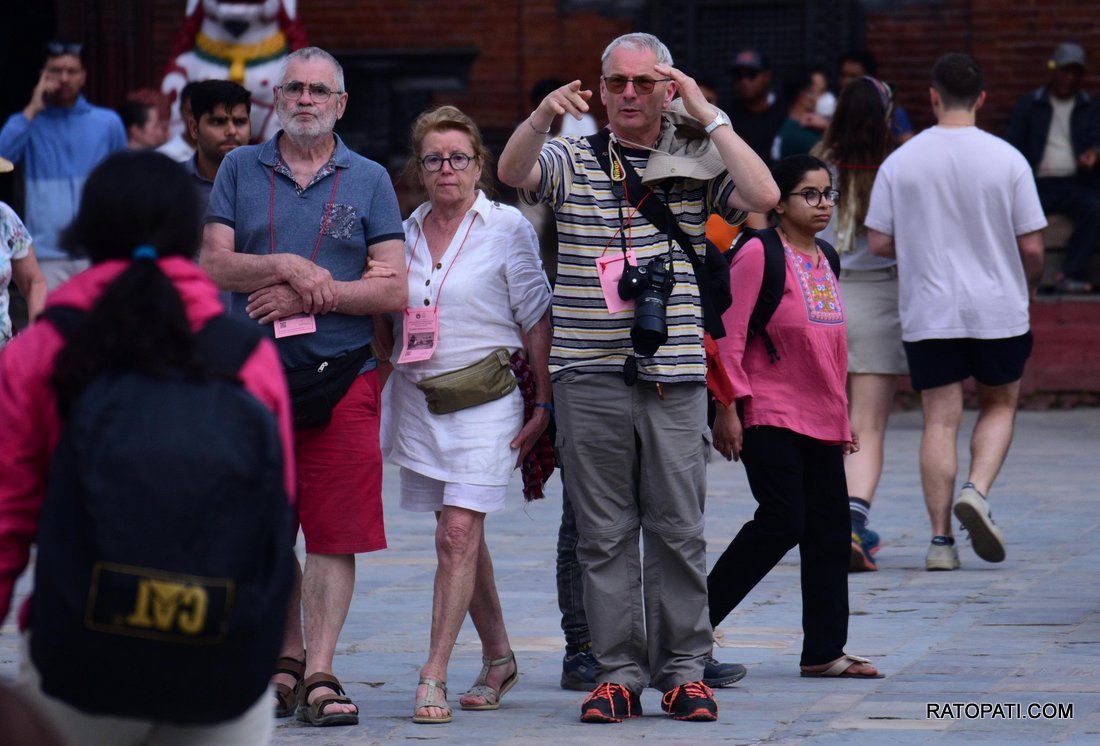 tourist (3)