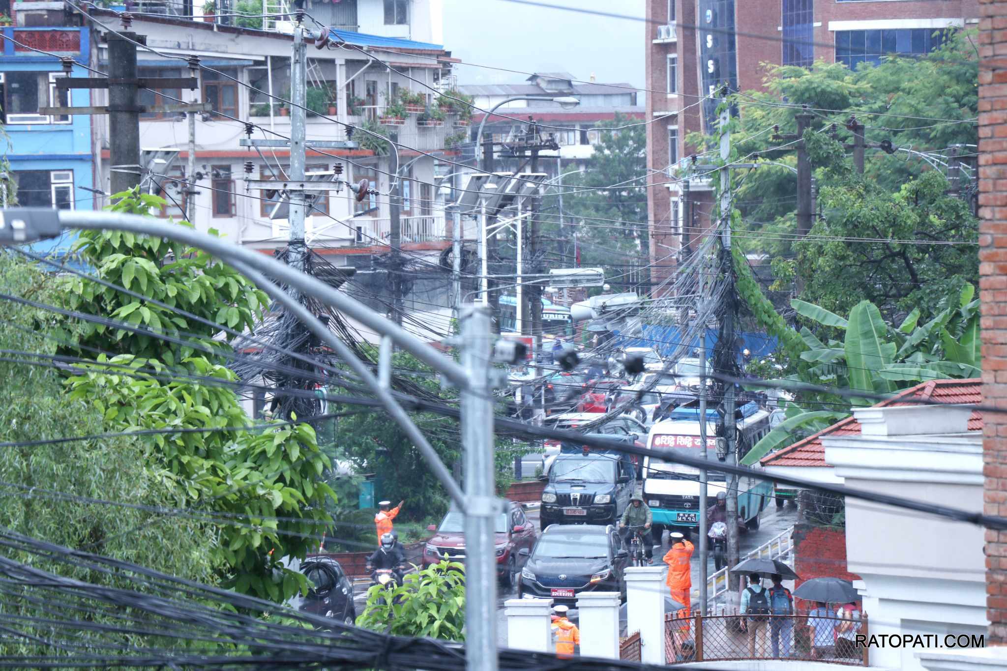 traffic jam due to rain (9)