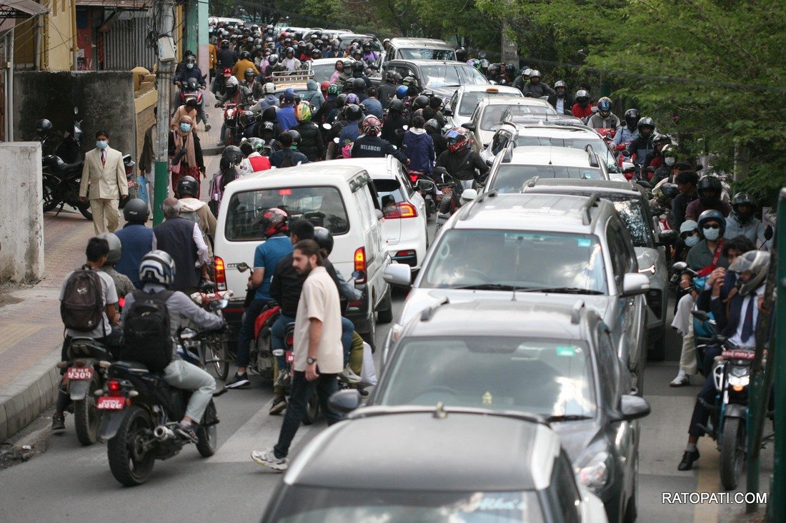 Traffic Jam.-2044