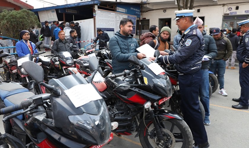 हराएका १७ वटा दुई पाङग्रे सवारी साधन खोजतलास गरी सम्बन्धित धनीलाई हस्तान्तरण