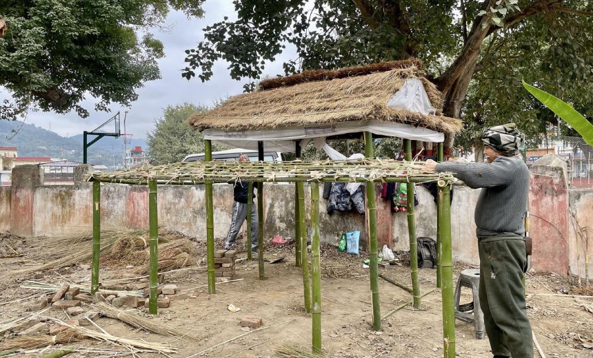 आदिवासी जनजाति महोत्सव: तीन जातिका नमुना घर निर्माण