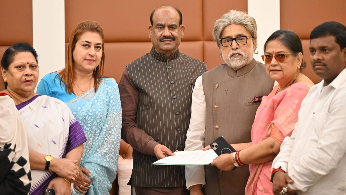 20 Rebel TMC MPs to Merge with Nationalist Citizens Party of India