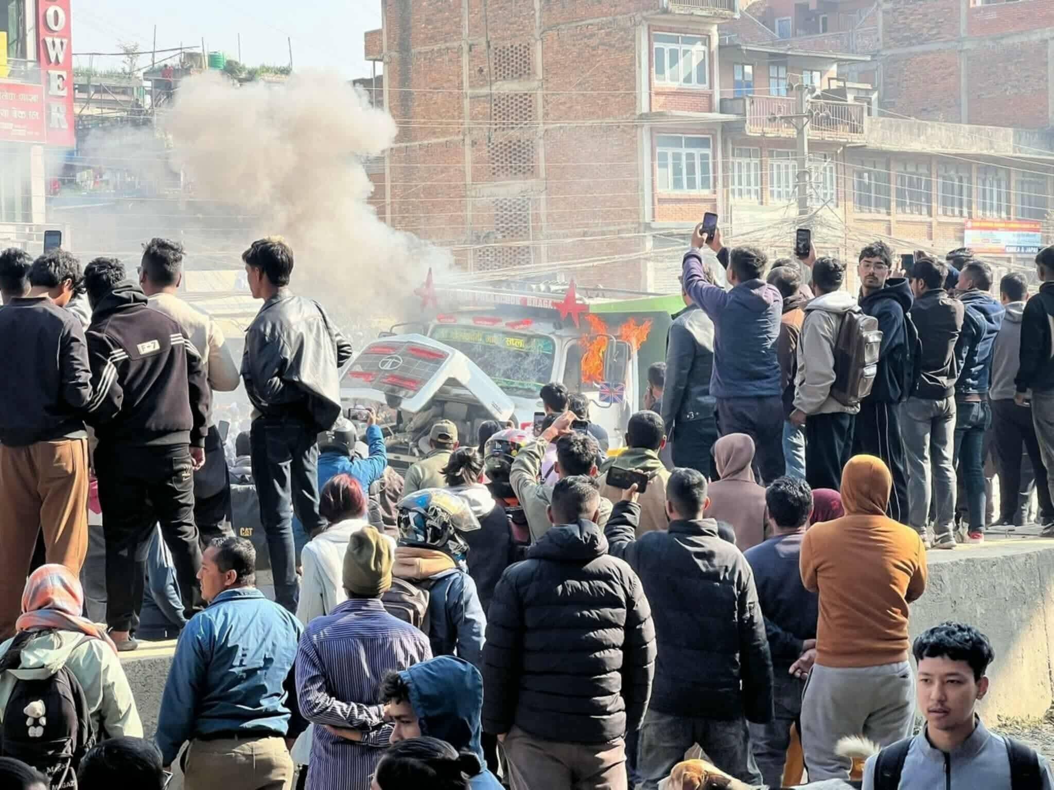   स्कुटर चालकको मृत्युपछि तनावग्रस्त बनेपाको अवस्था सामान्य