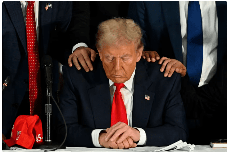 Donald Trump to Read Bible Passage from Oval Office for 'America Reads the Bible' Event