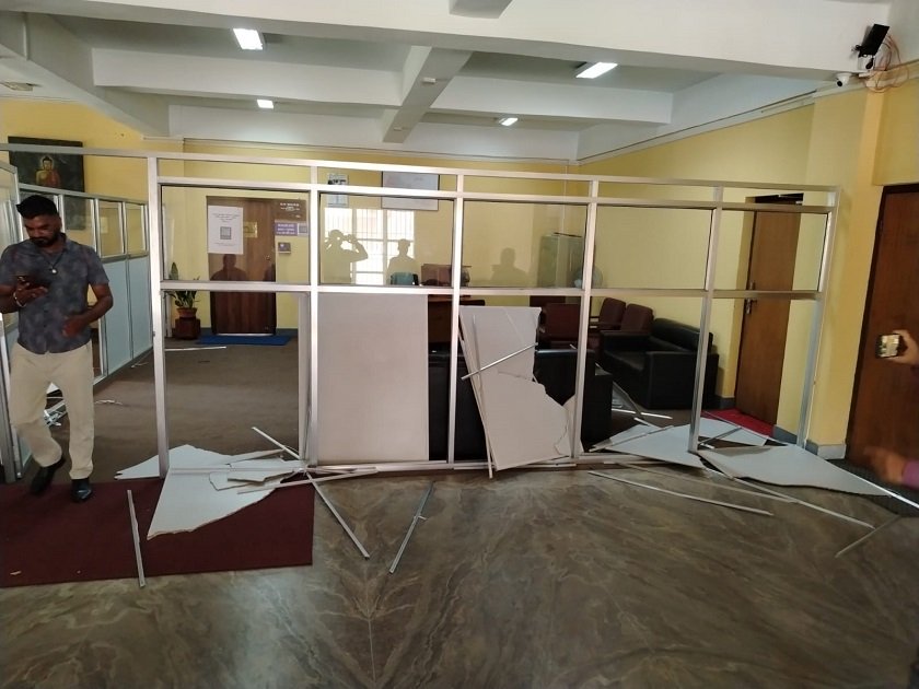त्रिवि उपकुलपति कार्यालयमा तोडफोड गरेको आरोपमा २ जना पक्राउ