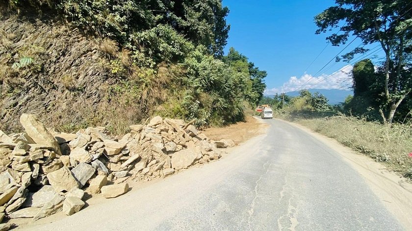   आजदेखि तुरतुरे–चाम्बास सडक खण्ड दैनिक ६ घण्टा बन्द