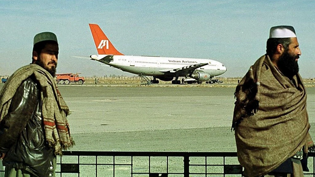 two-afghan-nationals-stay-at-runway-to-witness-the-indian-airlines-plane-hijacking-drama-at-khandaha-042426872-16x9_0