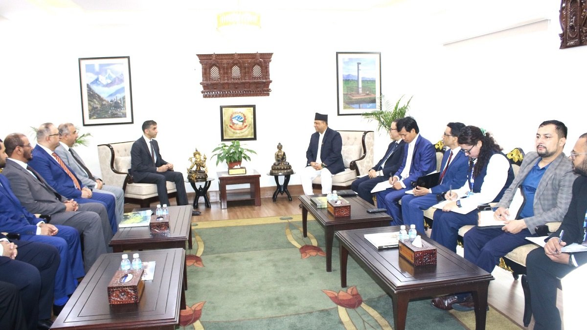 UAE Foreign Trade Minister Meets Nepali Foreign Minister, Discusses Bilateral Relations