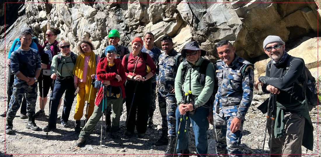   पहिरोको कारण अलपत्र नागरिकहरूकाे सकुशल उद्धार