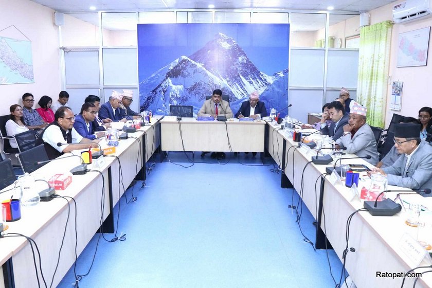 जग्गा अभावका कारण तत्काल इन्धन भण्डारण स्थानान्तरण गर्न सकेनौँ : भट्ट