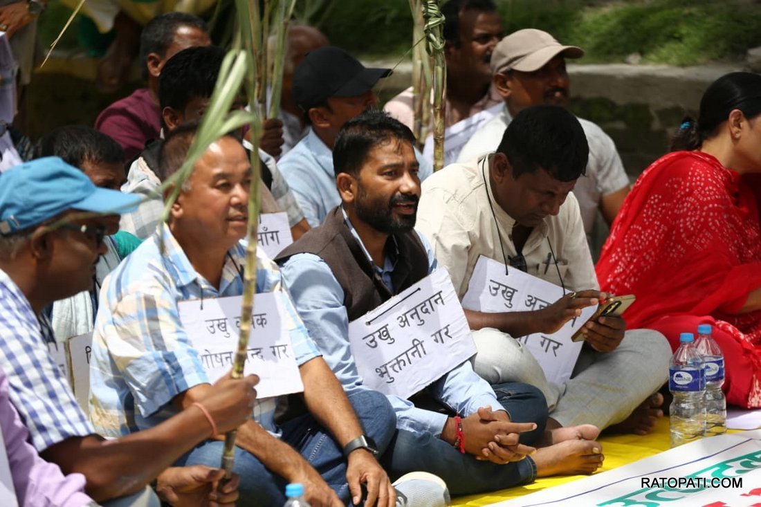   उखु किसान भन्छन्– सरकारलाई कसरी घुँडा टेकाउनुपर्छ, हामीलाई थाहा छ