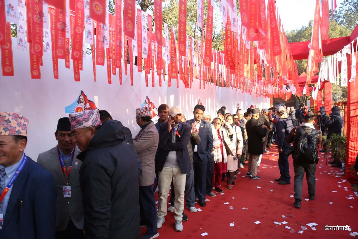   एमाले महाधिवेशन अपडेट: बिहान ४ बजेसम्म १९८२ मत खस्यो