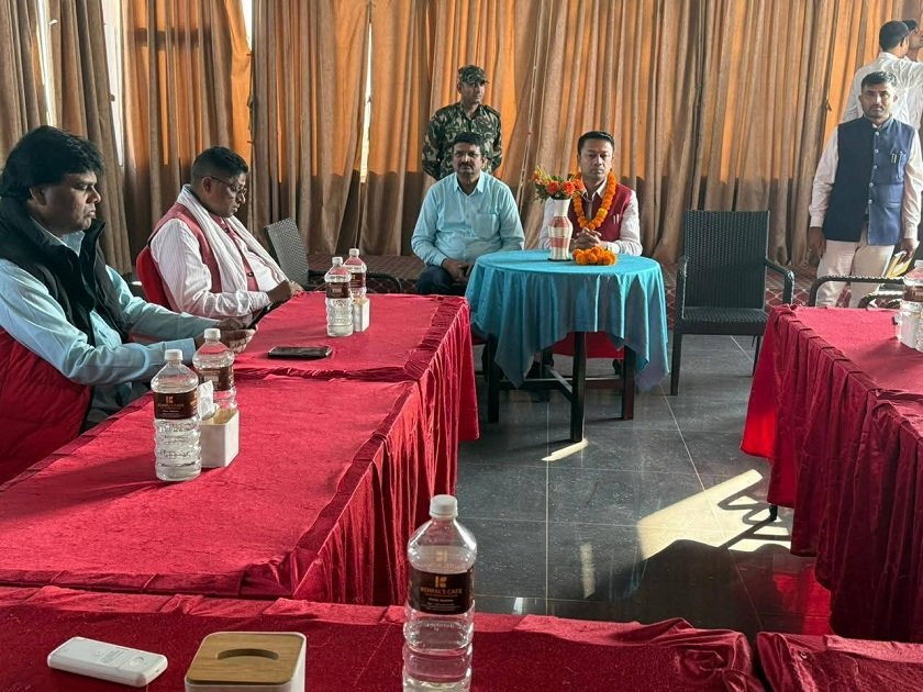   ढल्केबरमा एमाले मधेस प्रदेश संसदीय दलको बैठक