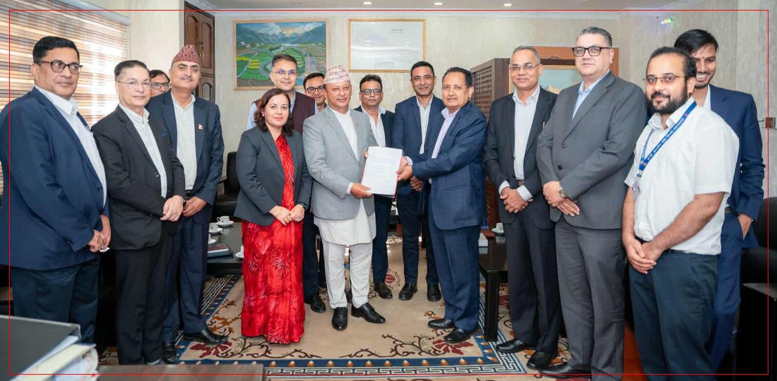   विद्युत व्यापार अध्ययन समितिको प्रतिवेदन मन्त्री खड्कालाई हस्तान्तरण