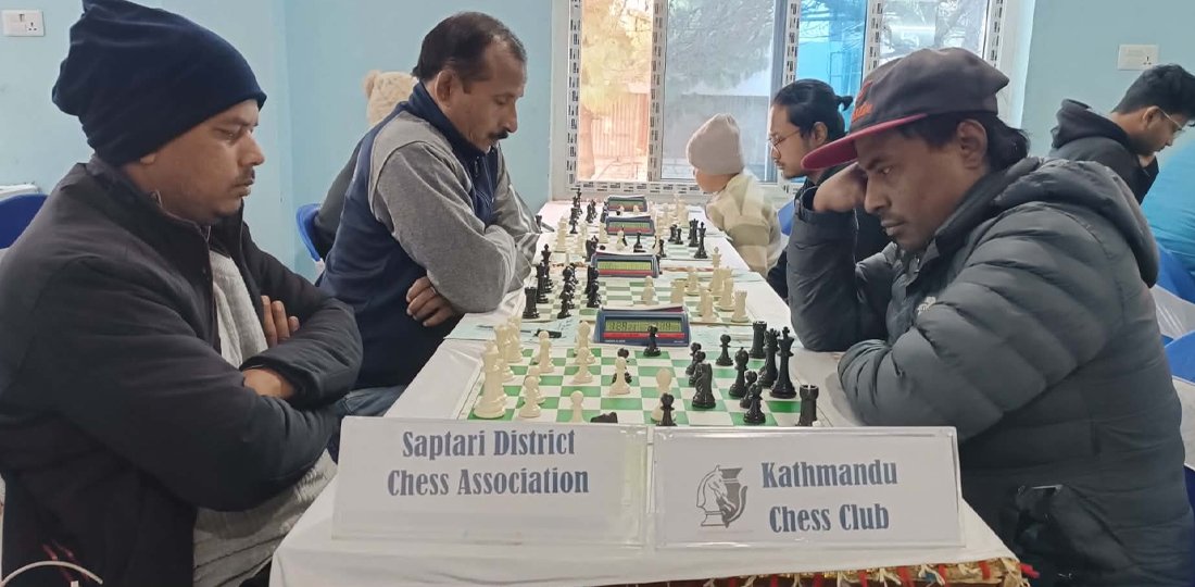 तुल्सीलाल स्मृति चेसमा महालक्ष्मी नगरपालिका अगाडि