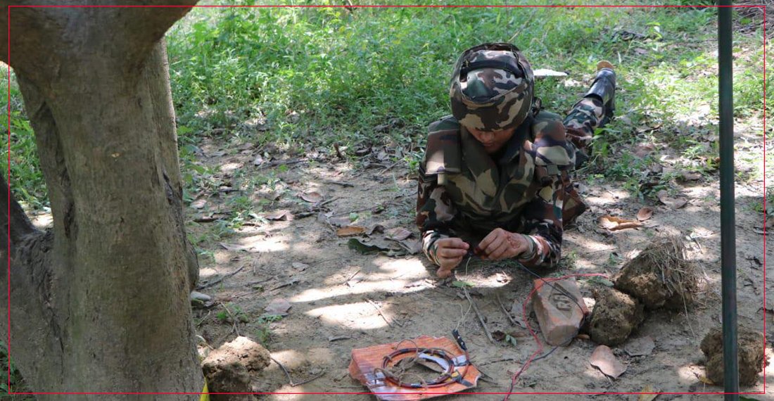 नेपाली सेनाद्वारा शङ्‍कास्पद वस्तु निष्क्रिय