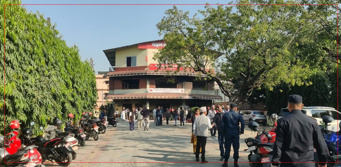 एमाले ११ औँ महाधिवेशन प्रतिनिधि छनोट : धनकुटामा मतपत्र च्यातियो, विराटनगरमा हातपात