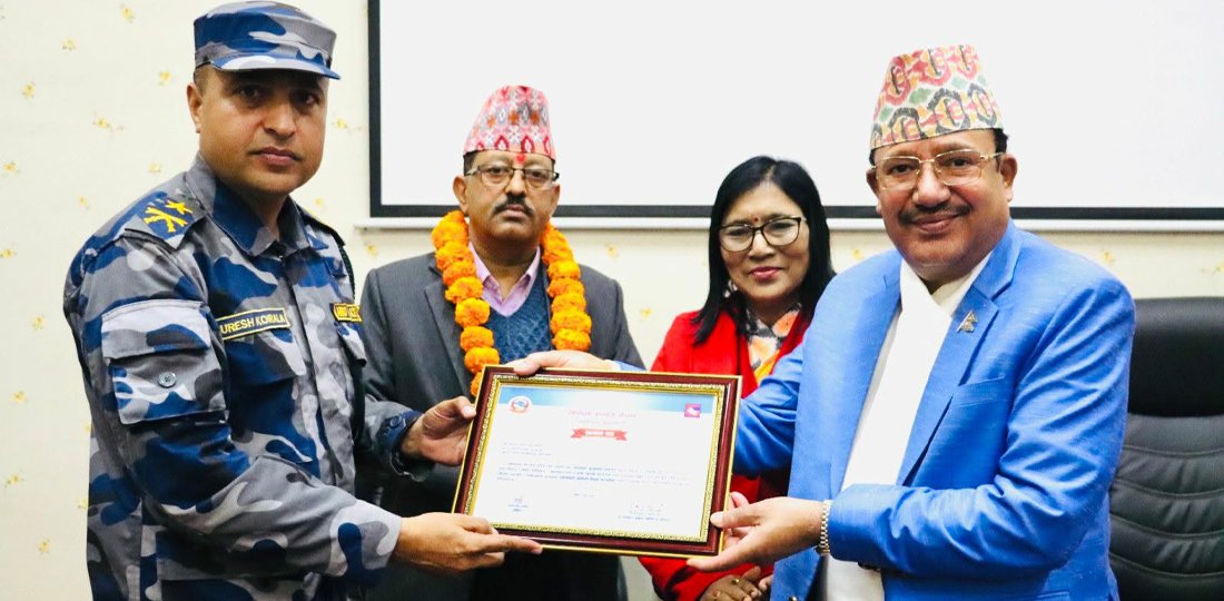 जेनजी प्रदर्शनमा निर्वाचन आयोग जोगाउने सशस्त्र प्रहरी सम्मानित