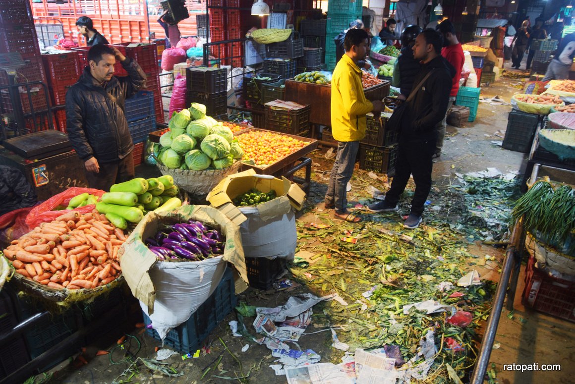 vagetable market at kathmandu AKD_4122 (3)