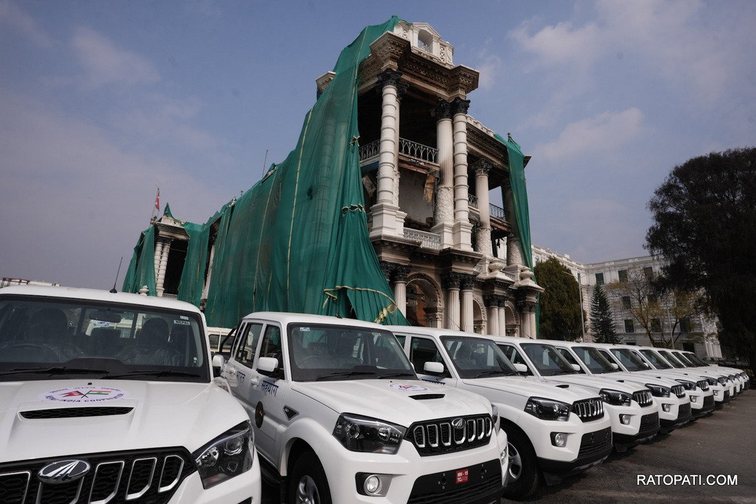 Vehicle-Singhadurbar- Nepal photo library-01