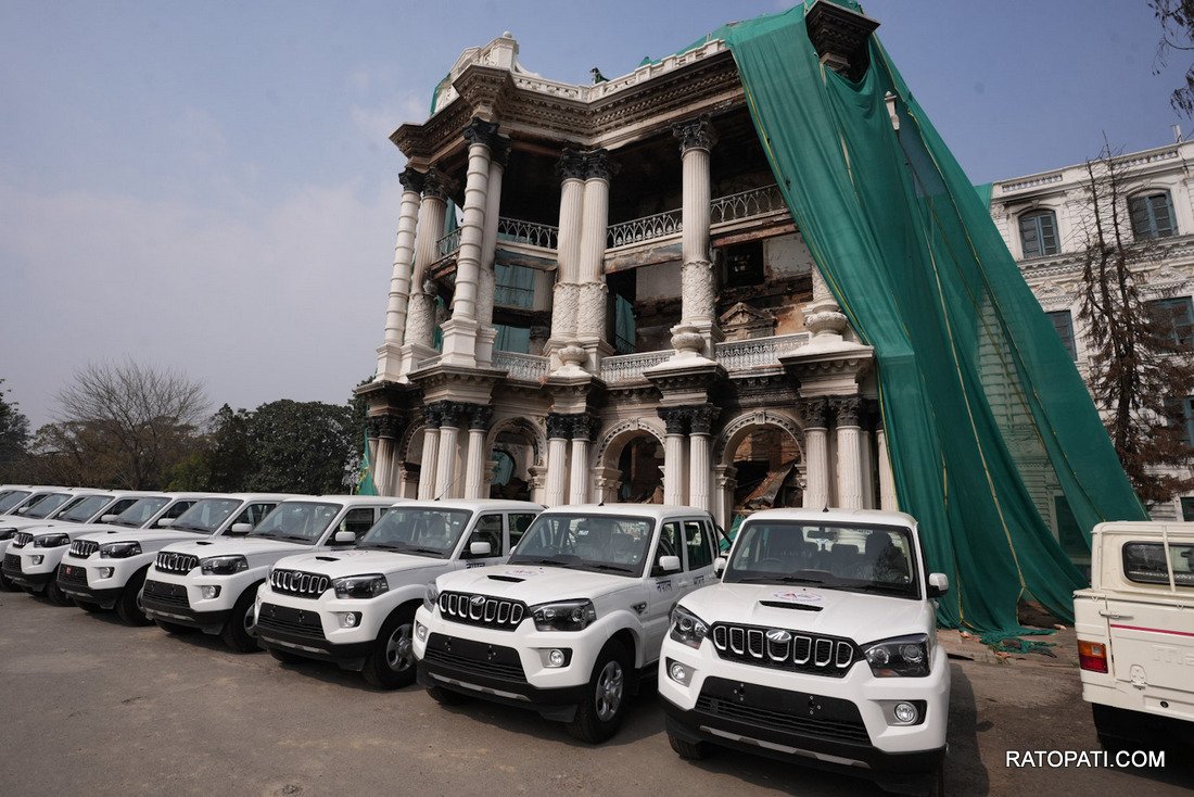 Vehicle-Singhadurbar- Nepal photo library-04