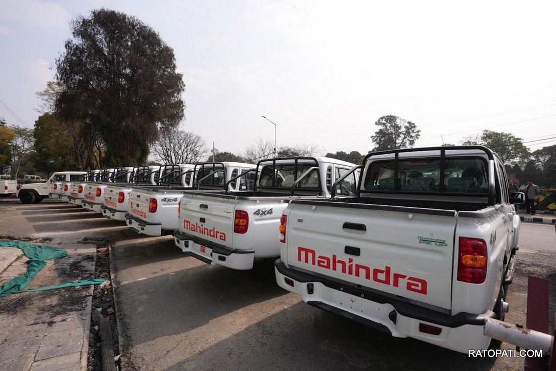 Vehicle-Singhadurbar- Nepal photo library-09