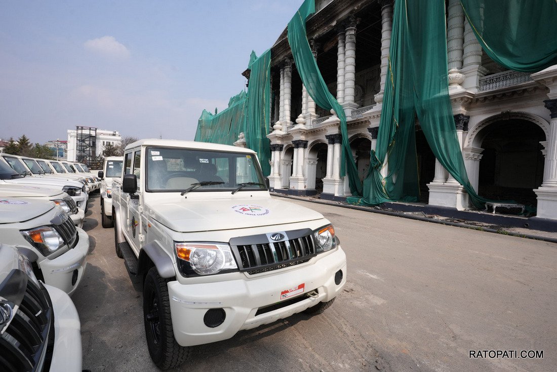 Vehicle-Singhadurbar- Nepal photo library-10