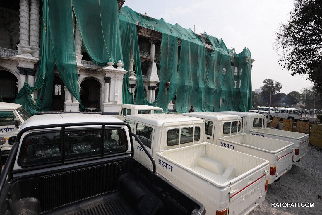 Vehicle-Singhadurbar- Nepal photo library-13