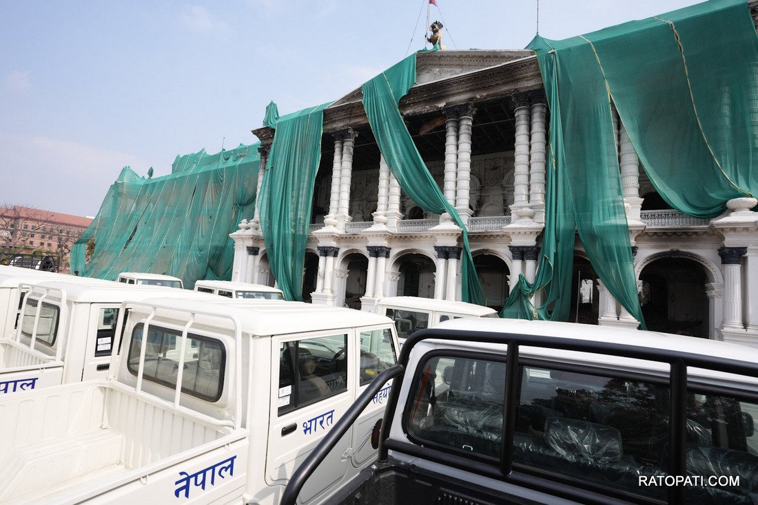 Vehicle-Singhadurbar- Nepal photo library-15