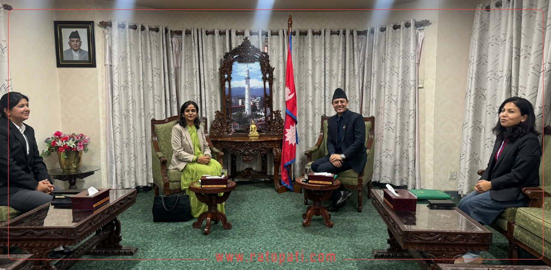   सभामुख र उद्योगमन्त्रीबिच भेट, निजी क्षेत्रलाई प्रोत्साहन गर्नुपर्नेमा जोड