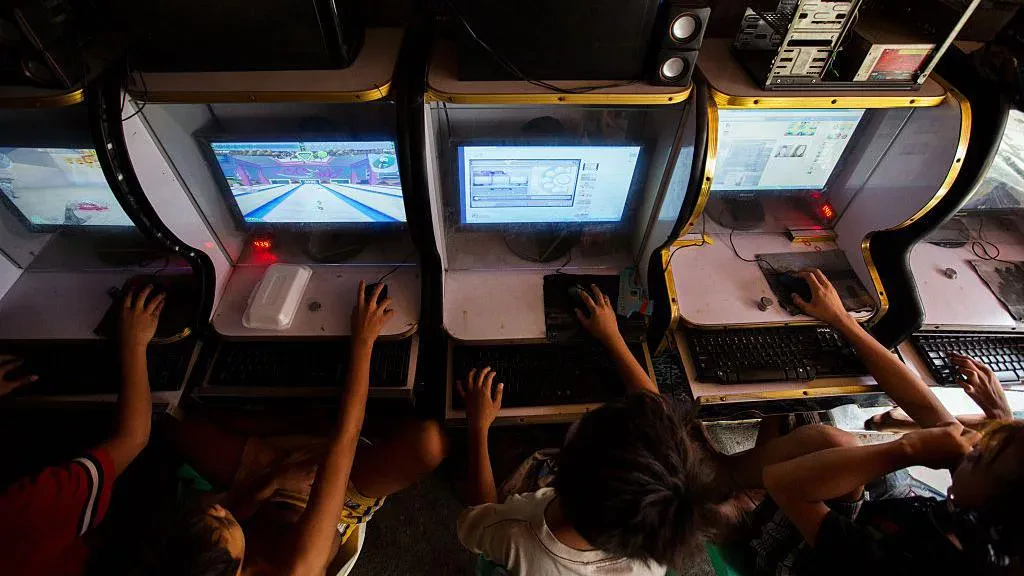 Philippines Temporarily Bans Video Game Gorbox After School Shooting