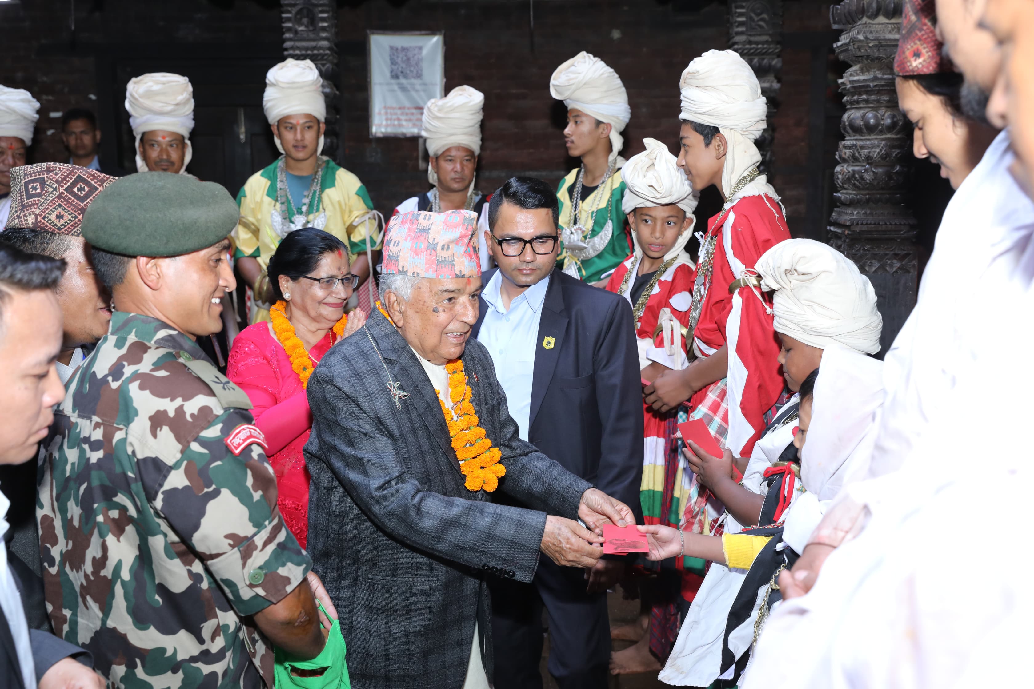 राष्ट्रपतिद्वारा भक्तपुरस्थित नवदुर्गा भगवतीको दर्शन