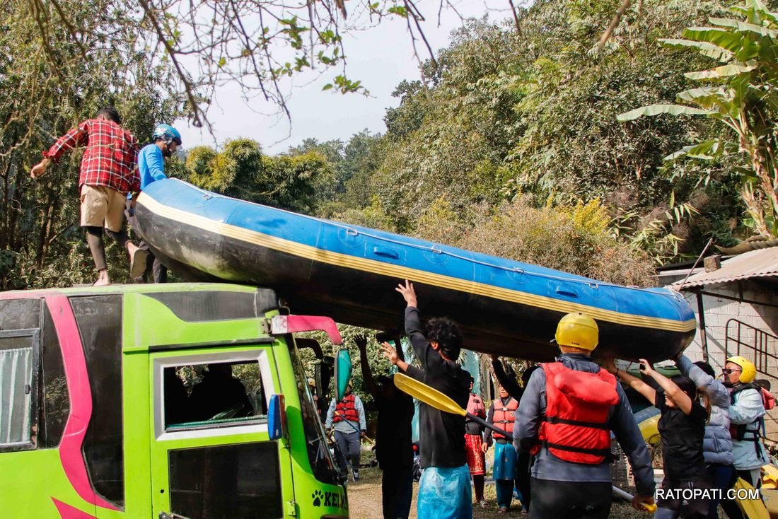 Winter rafting_Bhotekoshi_Nepal Photo Library12