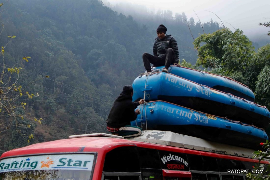 Winter rafting_Bhotekoshi_Nepal Photo Library13