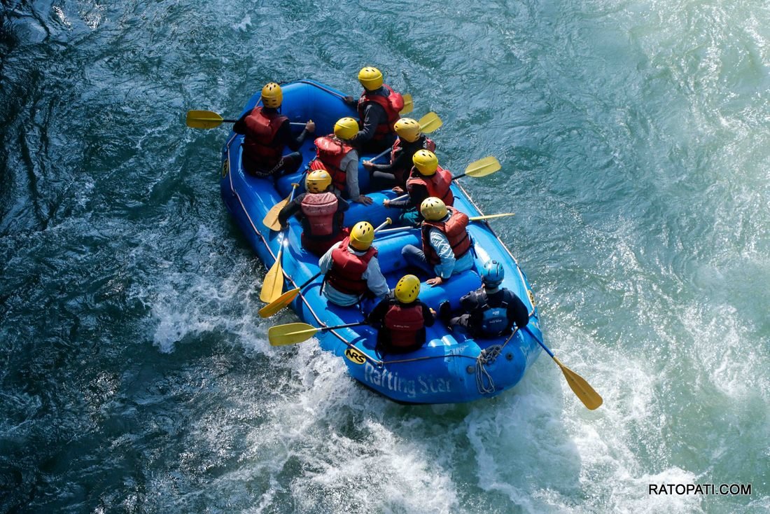 Winter rafting_Bhotekoshi_Nepal Photo Library1