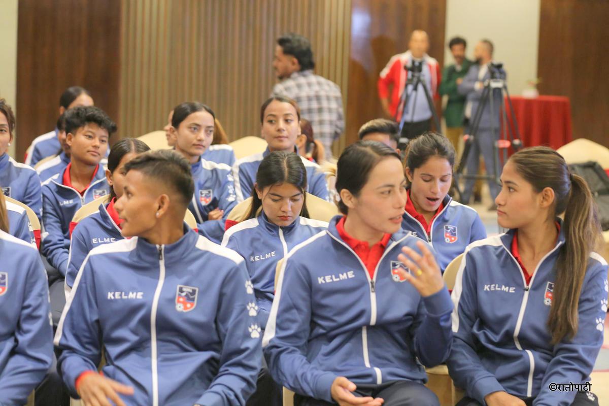 women footballt team (13)