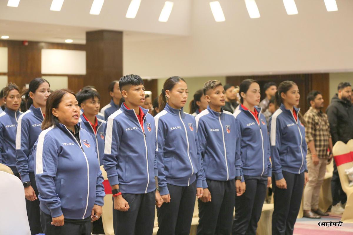 women footballt team (17)