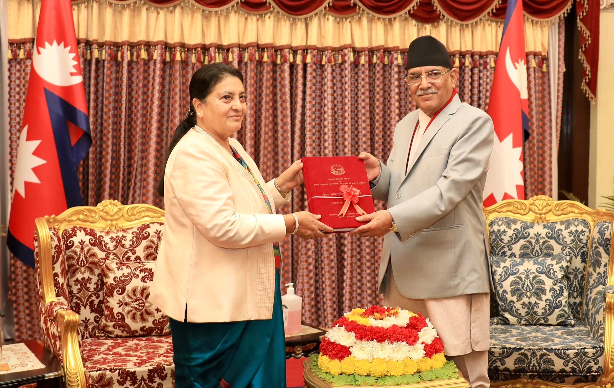 नेपाल सरकारको वार्षिक प्रतिवेदन बुझाइयो